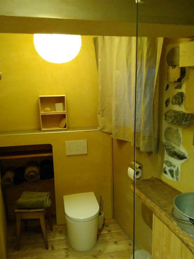 Element-Terre Hotel Aigle Eksteriør billede